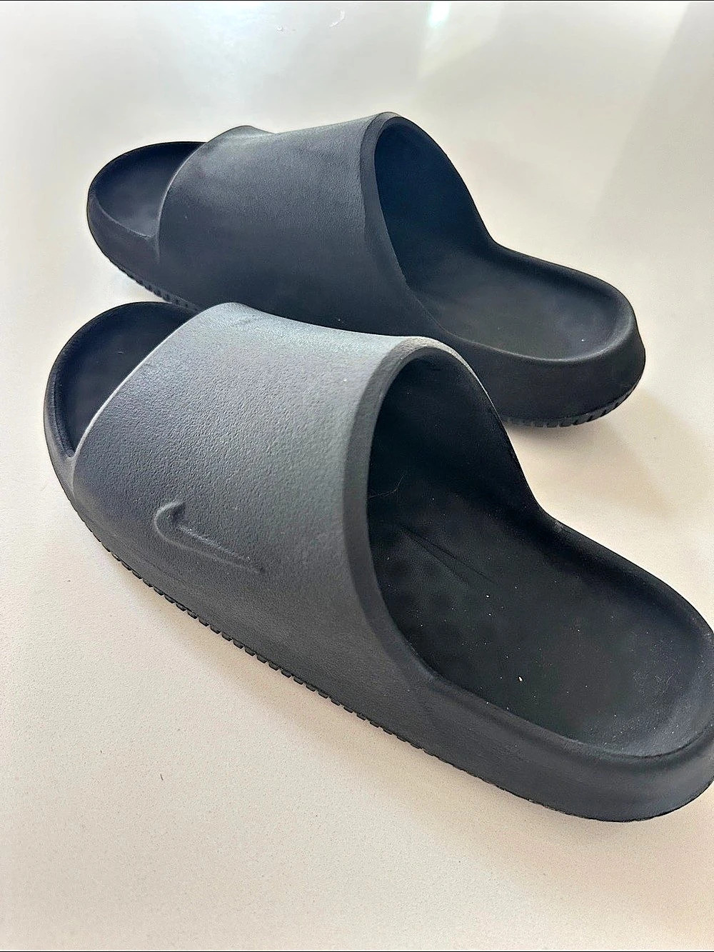 Nike Calm 2.0 Men's Black Slides. Men’s size 9